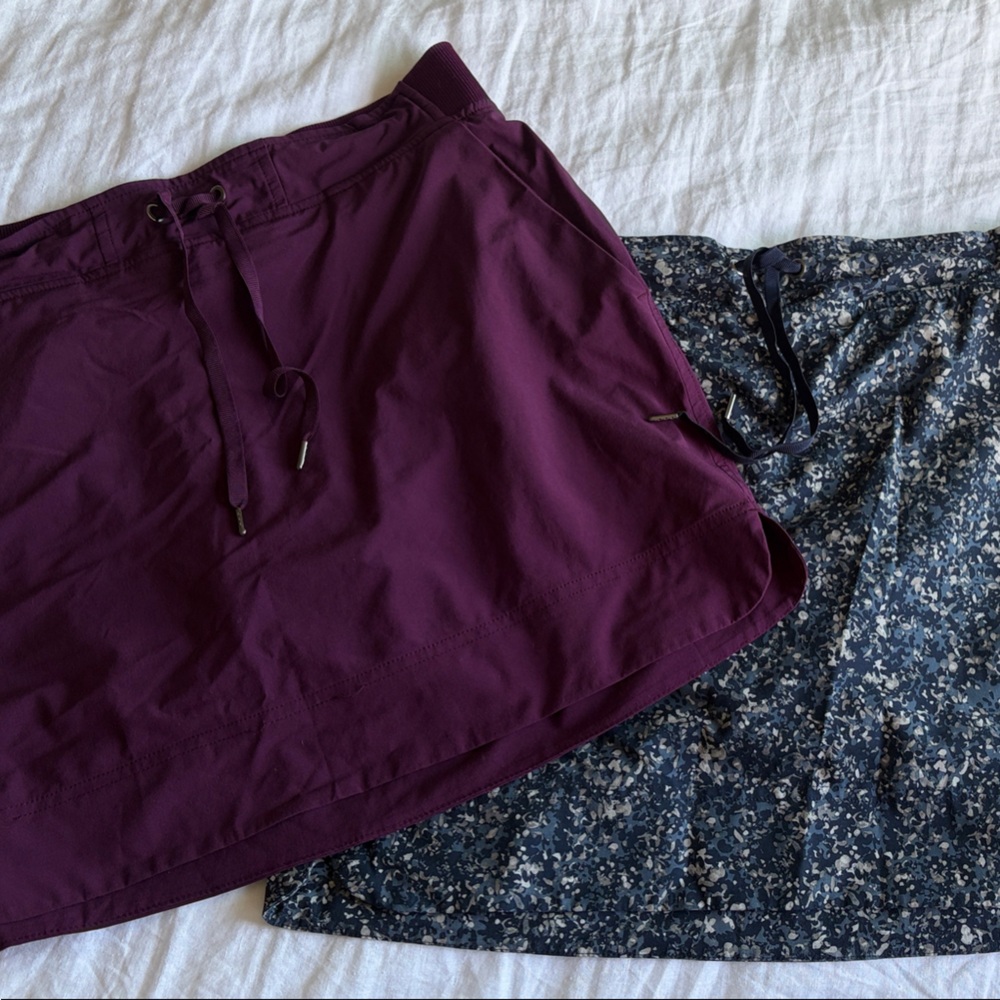 2 for 1! Athleta sport skorts